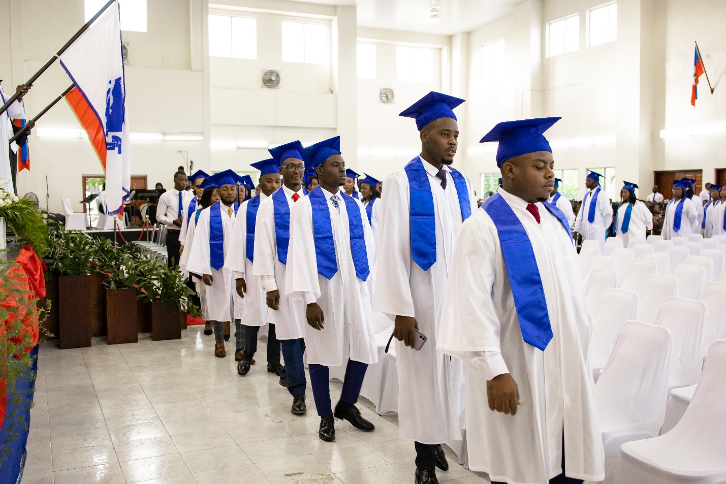 Photos de la Graduation du 14 mars 2021 - Université de la Fondation Dr ...